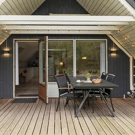 2 Bedroom Beautiful In